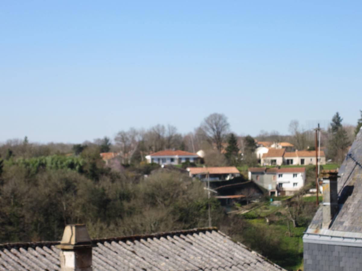 Auberge de Maitre Pannetier Vouvant Extérieur photo