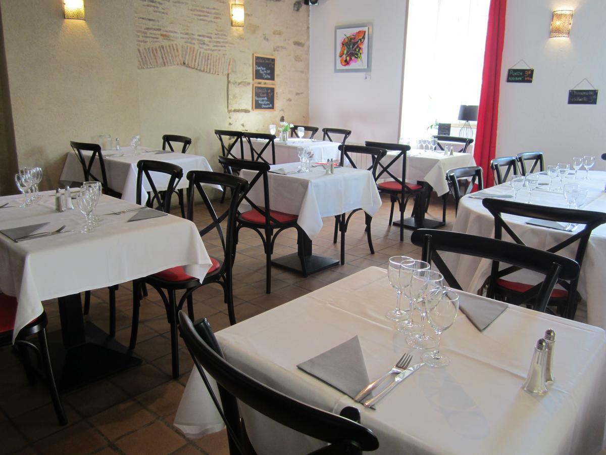 Auberge de Maitre Pannetier Vouvant Extérieur photo